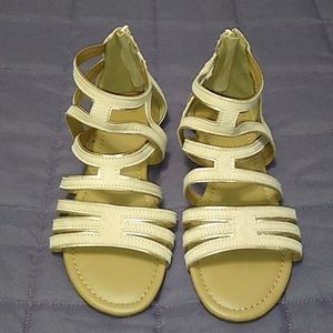 SO Hopeful Blush Gladiator Sandals Strappy Zip 8